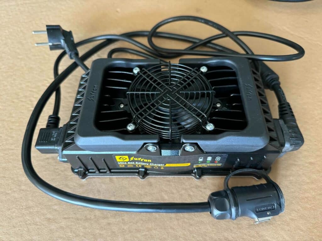 Surron Ultra Bee - Chargeur Origine