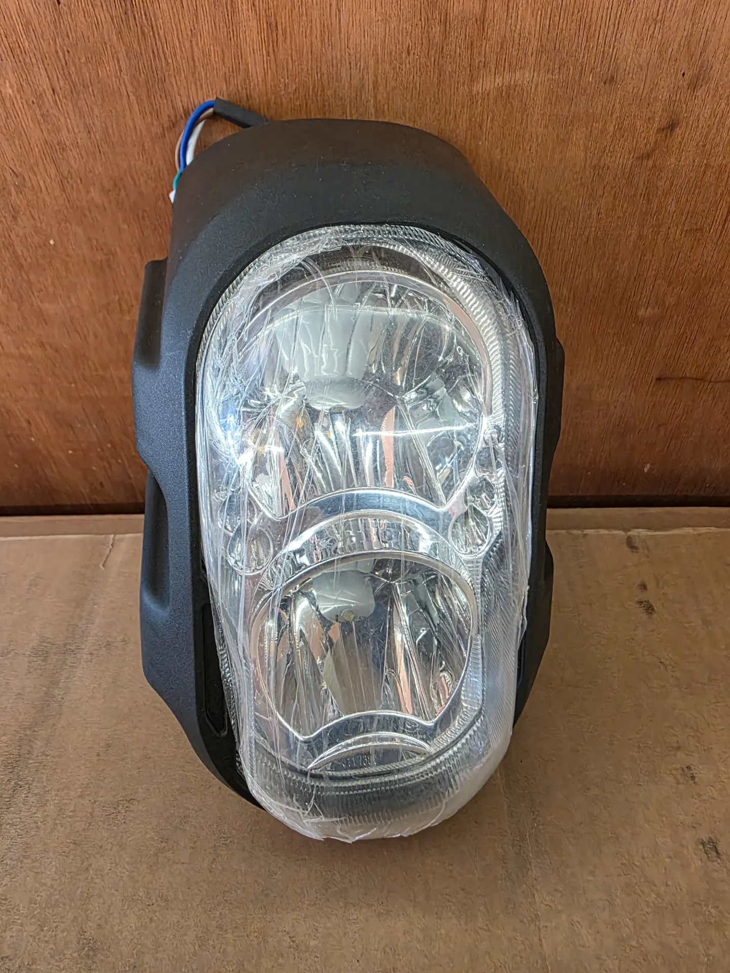 Phare Light Bee ovale - origine