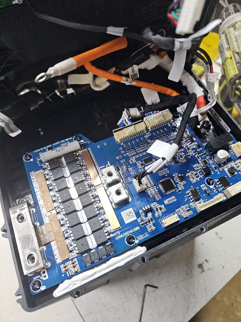Remplacement BMS Boost 29kw sur Batterie Ultra Bee Origine